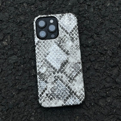 Light Luxury iPhone Case（Magnetic attraction）