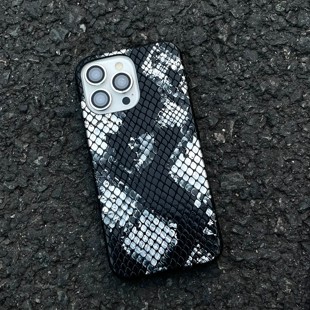 Light Luxury iPhone Case（Magnetic attraction）