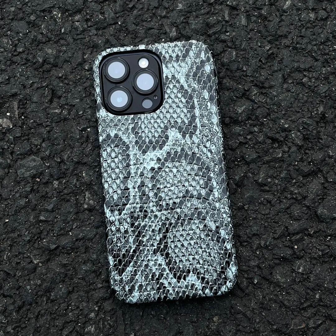 Light Luxury iPhone Case（Magnetic attraction）